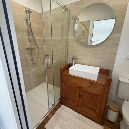 Lägenhet Cafe Du Port *